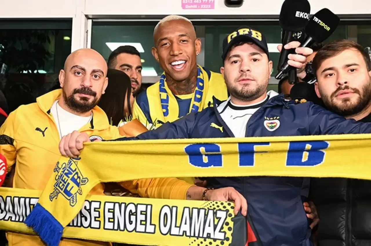 Anderson Talisca Fenerbahçe’de: “Bu formayı giymek büyük bir onur”